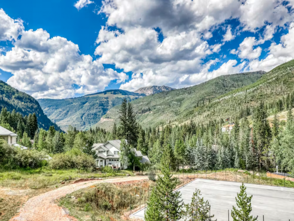 East Vail on Shuttle